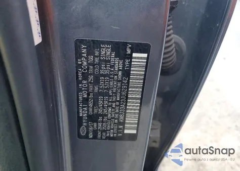 2018 Hyundai Tucson Value z USA, uszkodzony, nr VIN KM8J33A23JU629142